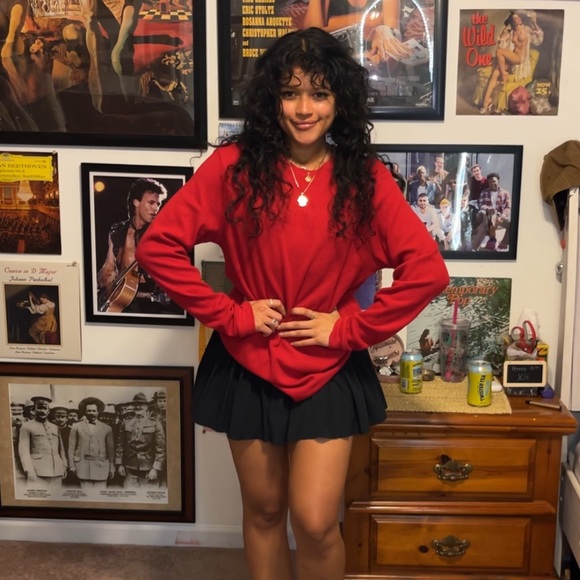 Oversized Sweater - Picture 2 of 2